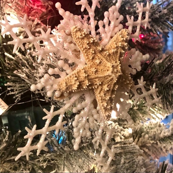 NEW! Starfish Snowflake Christmas Tree Ornaments Set/2 - Picture 2 of 6